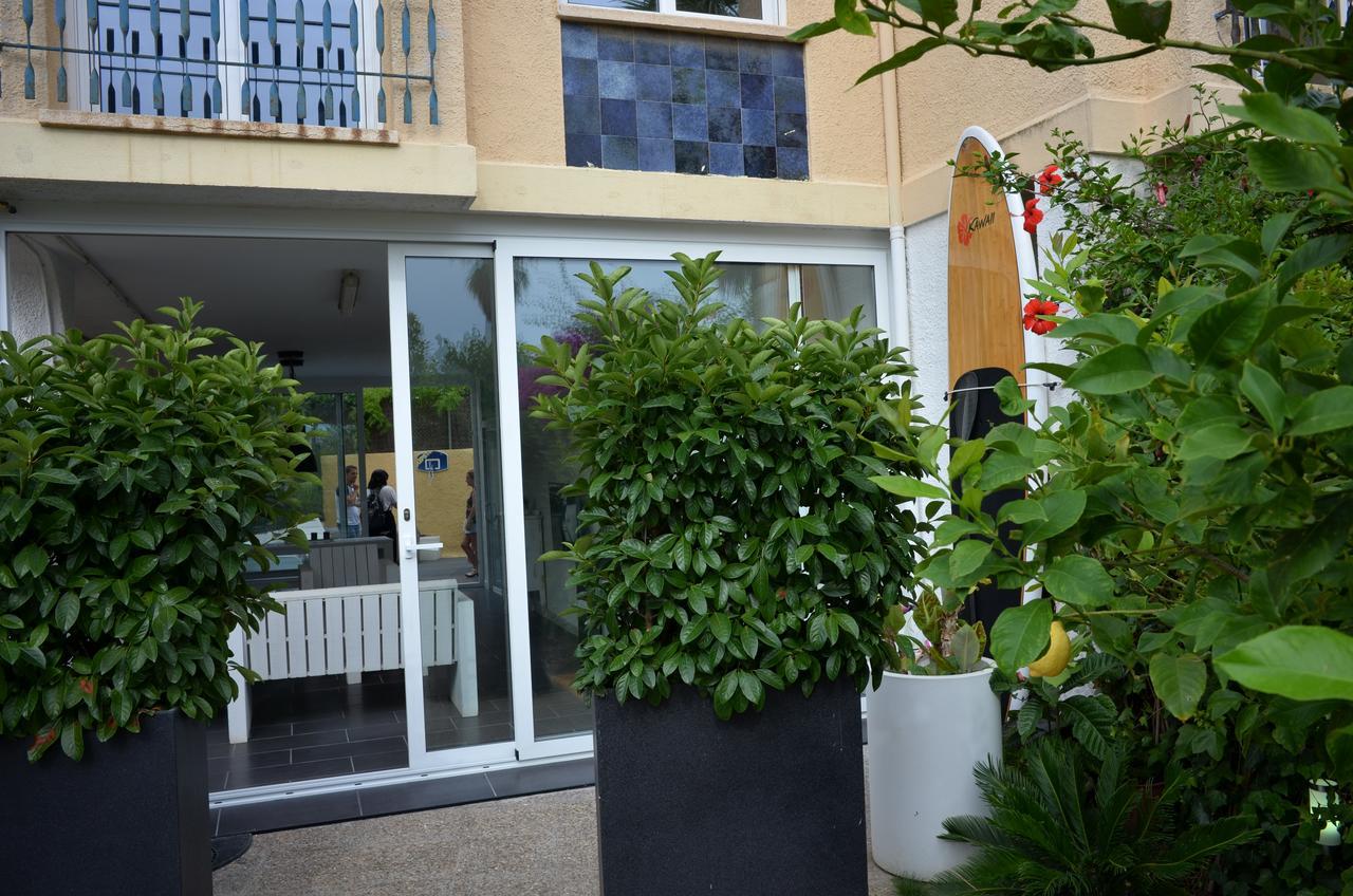 Beach House Castelldefels Bagian luar foto