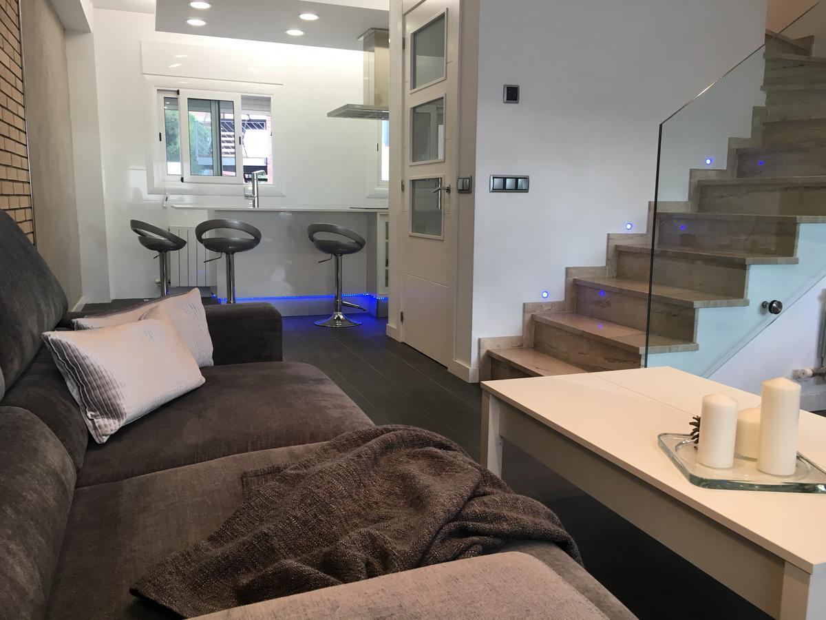 Beach House Castelldefels Bagian luar foto